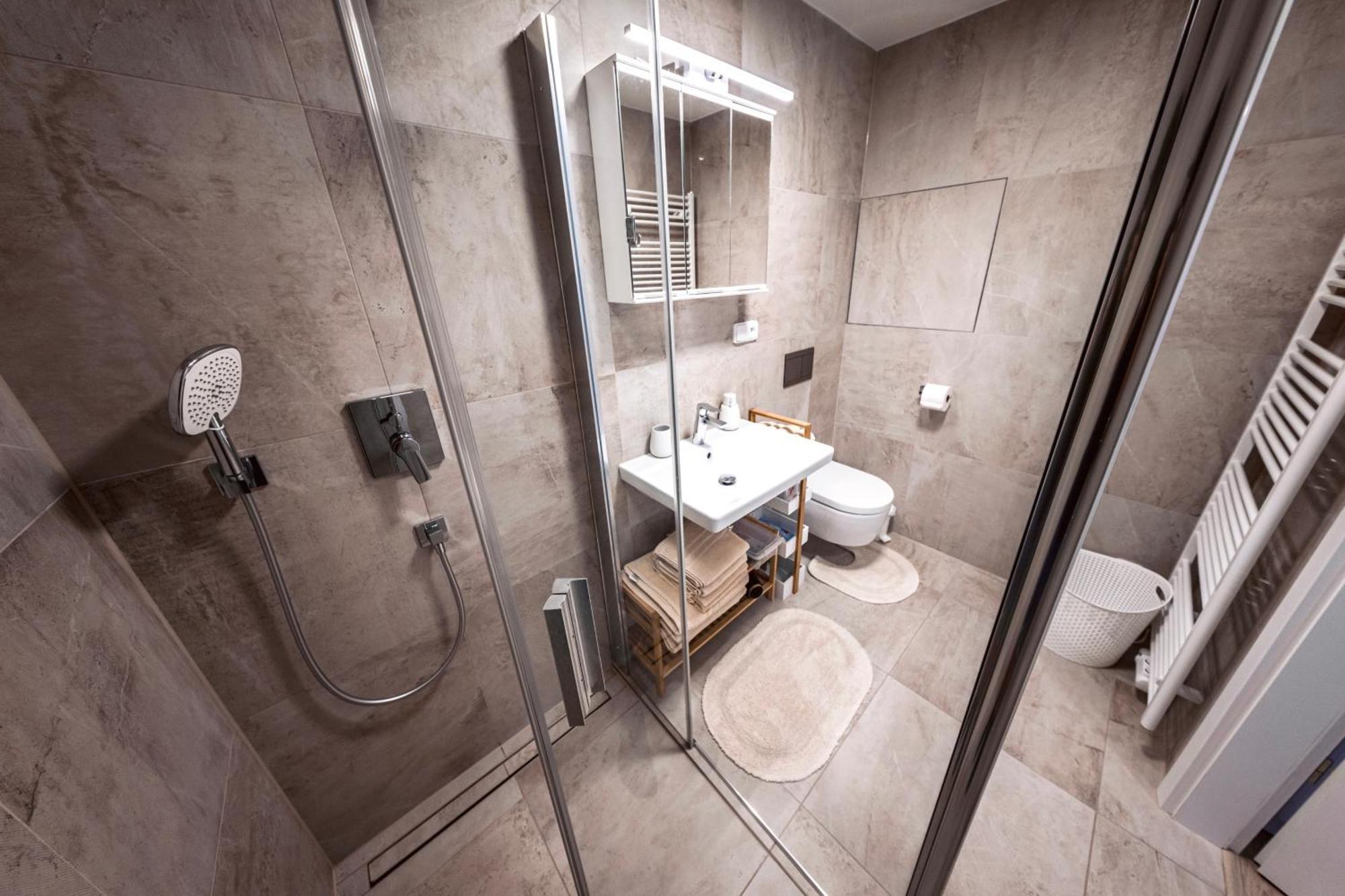 Rezidence Sadova Zlin Apartman Kültér fotó